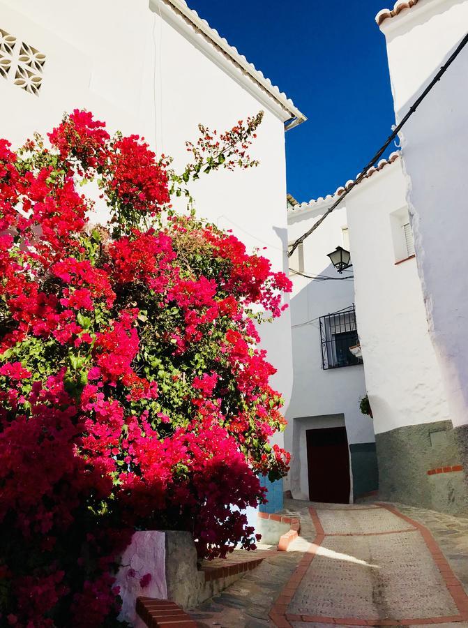 Hr Mirador Hotel Canillas de Albaida Exterior photo